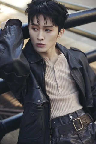 Mark อดีตสมาชิก NCT อาจกำลังเตรียมตัวเดบิวต์โซโล่ที่อเมริกา
