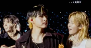 V สมาชิก BTS สร้างเสียงฮือฮาด้วยภาพกินคอร์นด็อกกลางคอนเสิร์ต
