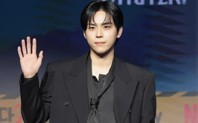 Kim Do Hoon พิจารณาบทนำในภาพยนตร์แอ็กชันย้อนยุค 'Dochabi' ของ Netflix