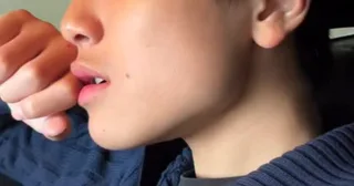 นักแสดงเด็กถูกเข้าใจผิดว่าเป็น AI เพราะหน้าเหมือนนักแสดงร่วมมากเกินไป