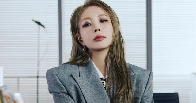 BoA เจอการโจมตีแบบไม่น่ารักกลางกรุงโซล แฟนๆ ต้องออกโรงช่วยลบข้อความ