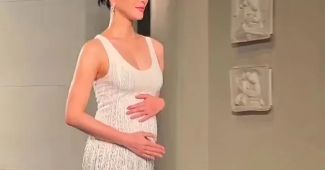 นางแบบตัวท็อป Choi So Ra สร้างเซอร์ไพรส์ใหญ่! เดินแบบ Chanel พร้อมอวดเบบี๋ในท้อง