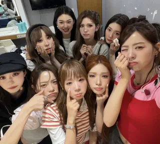 I.O.I รวมตัวอีกครั้งในรอบ 10 ปี ปิดฉากโปรโมตเพลง “Suddenly” สุดซึ้ง น้ำตาไหลในห้องแต่งตัว