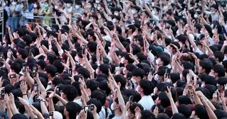 เผยตัวเลขค่าจ้าง K-Pop ไอดอลขึ้นแสดงในเทศกาลมหาวิทยาลัย แต่ละระดับราคาเท่าไรกันนะ?