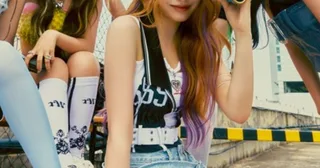 เพลงเก่าของ RESCENE พุ่งติดชาร์ตแบบงงๆ ชาวเน็ตชี้เป้าเพราะสมาชิกคนนี้!
