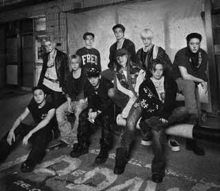 TREASURE ปังไม่หยุด! ยอดพรีออเดอร์อัลบั้ม 'NEW WAVE' ทะลุ 1 ล้านชุด พร้อมกลับสู่รากเหง้าฮิปฮอปสไตล์ YG