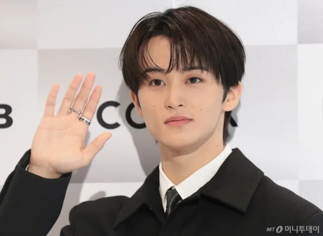 Mark อดีต NCT เปิดค่ายเพลง 'UPPER ROOM'