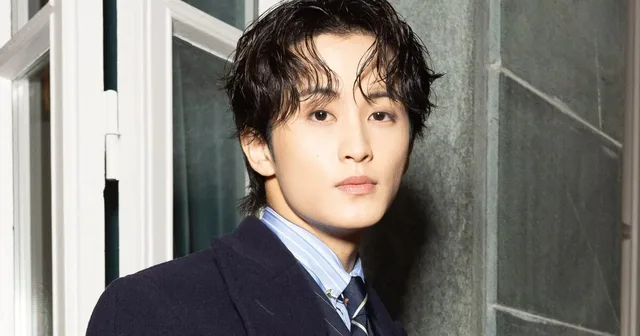 Mark อดีตสมาชิก NCT เปิดค่ายใหม่ชื่อ Upper Room ทำเอาชาวเน็ตถกกันสนั่น! ตกลงนี่ค่ายเพลงหรืออะไรกันแน่?