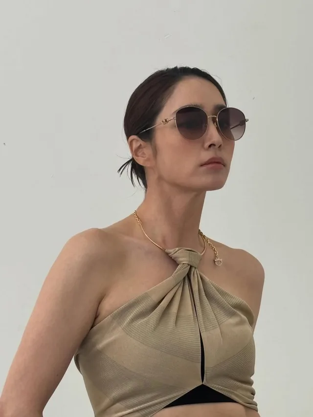 Lee Min Jung เผยภาพสุดชิคและโมเมนต์อบอุ่นกับ Lee Byung Hun และลูกสาว