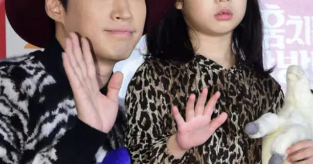 Haru ลูกสาว Tablo แห่ง Epik High โชว์ฝีมือเขียนเนื้อเพลงไตเติ้ลให้ RIIZE เดี่ยวๆ!