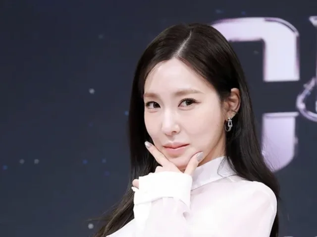 Tiffany Young ยังคงแซว SM Entertainment เรื่องค่าจอดรถที่ยังคาใจไม่หาย