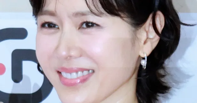 แฟนๆ สงสัยสไตลิสต์ Son Ye Jin หลังเห็นลุคพรมแดงล่าสุด
