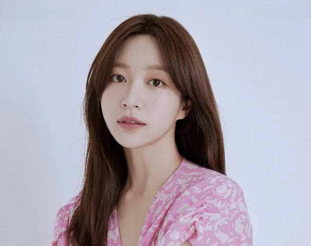 Hani เตรียมรับบทนำในซีรีส์สุดสัปดาห์เรื่องแรก คู่กับ Ha Suk Jin