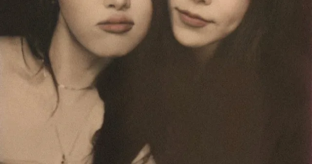 Hwasa และ Wheein วง MAMAMOO เล่าเรื่องสุดช็อก! เคยชกต่อยกันจนจำไม่ได้ว่าทำไม