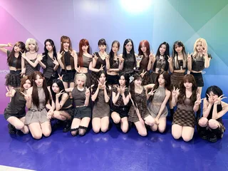 tripleS คว้าถ้วยรายการเพลง 'Show Champion' ด้วยเพลง "Baby Flower"