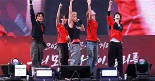 หยั่งเท่ส์! CORTIS ปลุกพลังแฟนบอลที่จัตุรัส Gwanghwamun!