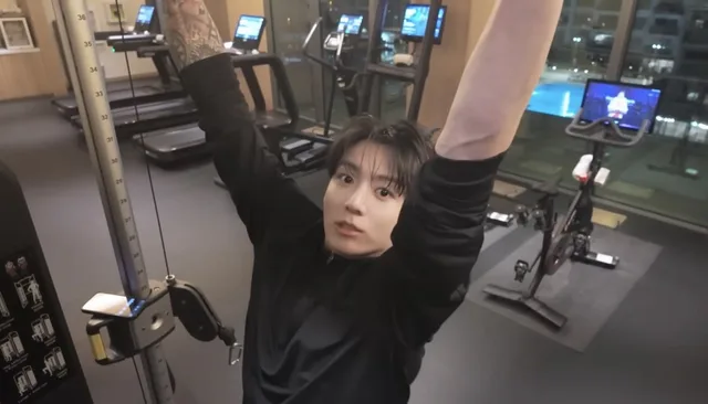 Jung Kook BTS โชว์ตารางออกกำลังกายสุดเข้มข้น!