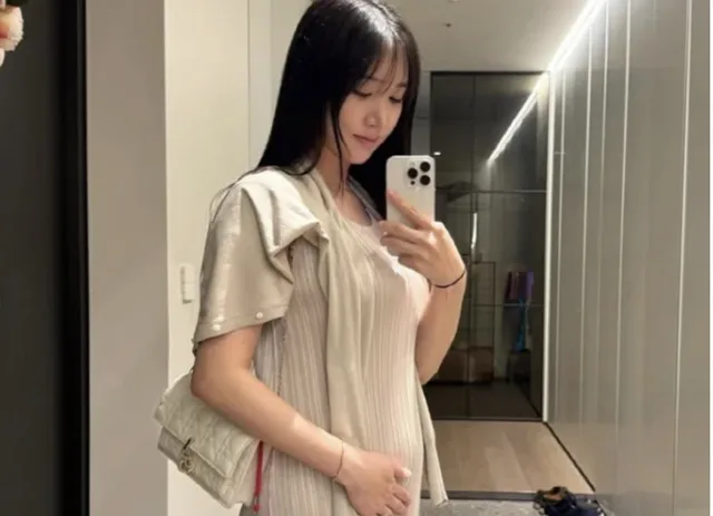 Hong Yu Kyung อดีตสมาชิก Apink อัปเดตท้อง 18 สัปดาห์ โชว์เบบี๋บัมพ์ที่กำลังโตวันโตคืน