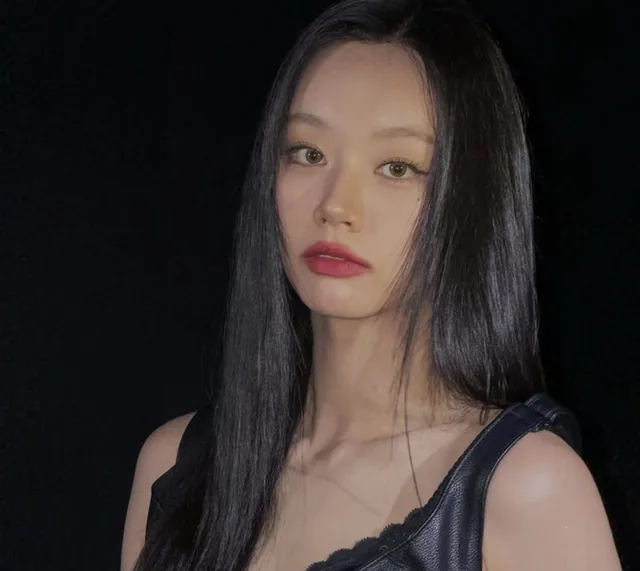 Hyeri อวดภาพเบื้องหลังงานแฟนมีตติ้ง หลังตอบกลับคอมเมนต์เรื่องรูปร่าง