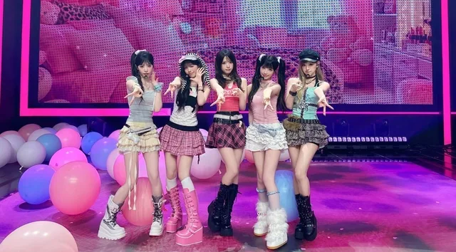 RESCENE จัดเต็มสเตจพิเศษ 'Love Attack' ในเวอร์ชัน Gyaru บน 'M! Countdown' หลังเพลงพุ่งทะยานติด Top 5 Melon Hot 100