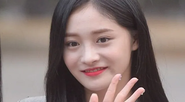 Ju Kyulkyung โผล่ให้กำลังใจ I.O.I ถึงคอนเสิร์ตที่ฮ่องกง
