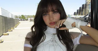 Lisa รวยไม่ไหวแล้ว ซื้อรถสปอร์ตคันใหม่ ย้ำสถานะ 'Young and Rich!'