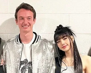 ลือสนั่น! Lisa BLACKPINK เลิกกับ Frédéric Arnault แล้ว? แถมเปิดใจเรื่องความเป็นส่วนตัวสุดๆ
