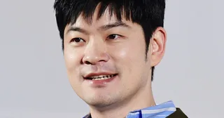 Jang Kiha คอนเฟิร์มกำลังคบหาดูใจกับนักแสดงสาว Yoon Ga I ที่อายุน้อยกว่า 18 ปี!