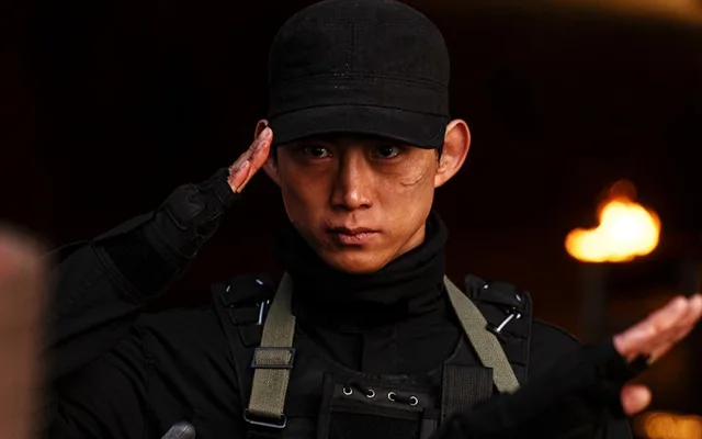 Ok Taecyeon คัมแบ็กงานแสดงครั้งแรกหลังแต่งงาน! รับบทรับเชิญสุดเซอร์ไพรส์ในซีรีส์ 'Agent Kim Reactivated'