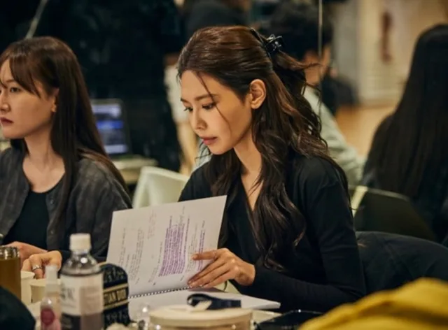 Sooyoung Girls' Generation ปล่อยภาพซ้อมละครเวที 'The Merchant of Venice' ให้แฟนๆ ตื่นเต้น!