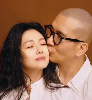 Wang Xiaofei ออกโรงเคลียร์ข่าวลือมรดกของ Barbie Hsu ย้ำเคารพสิทธิ์ Koo Jun-yup