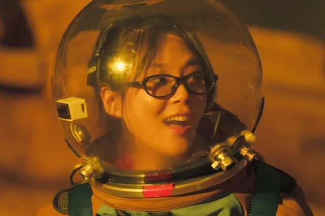 BIBI สวมชุดอวกาศสุดเท่ ลอยละล่องบนดาวอังคารจำลองในรายการ 'The Last Human'
