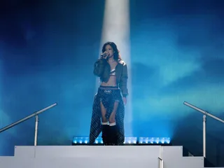 เพลง 'Dracula' ของ Jennie และ Tame Impala ทะยานขึ้นอันดับ 5 บน Billboard Hot 100 สร้างสถิติสูงสุดในอาชีพของ Jennie!