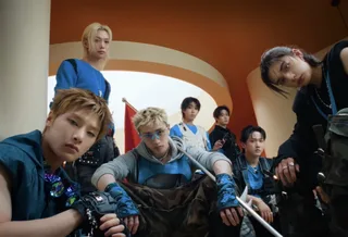 Stray Kids แปลงร่างเป็นนักล่าสุดแกร่ง!