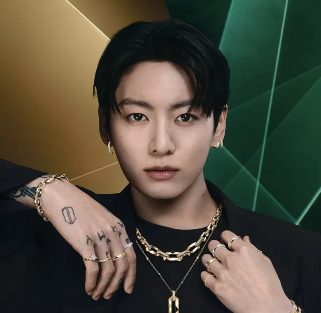 Jungkook BTS ในภาพแคมเปญใหม่ของ Graff