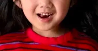 สมาชิกบอยกรุ๊ปยุคบุกเบิกเผยภาพลูกสาวครั้งแรก แฟนๆ ตะลึงความเหมือนถอดแบบพ่อมาเป๊ะ!