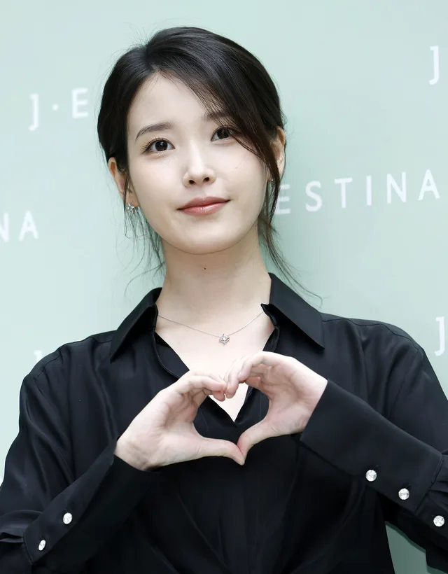 IU ประกาศยกเลิกคอนเสิร์ตที่ Goyang และเลื่อนอัลบั้มใหม่ เพราะอาการป่วยทางหูแย่ลง