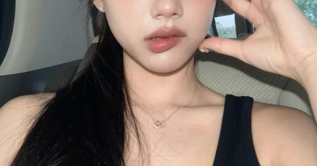 Jae Si ลูกสาว Lee Dong Gook จาก The Return of Superman โตเป็นสาวสวยสะพรั่งจนจำแทบไม่ได้!