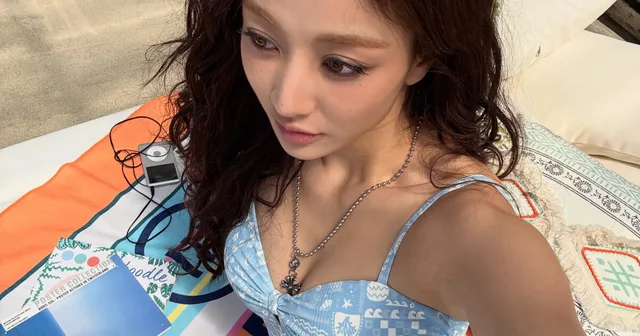 Jihyo TWICE อวดความงามสุดปังในชุดบีชแวร์