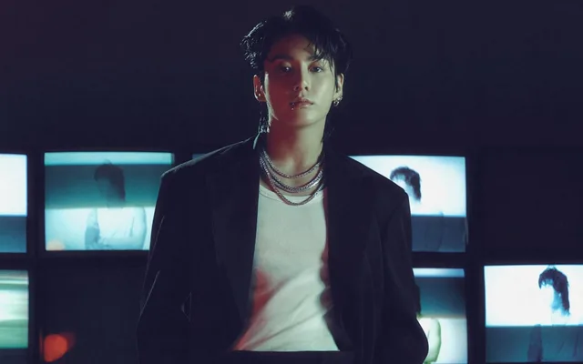 เพลง "Standing Next to You" ของ Jungkook ทะลุ 1.5 พันล้านสตรีมบน Spotify ตอกย้ำความสำเร็จระดับโลก