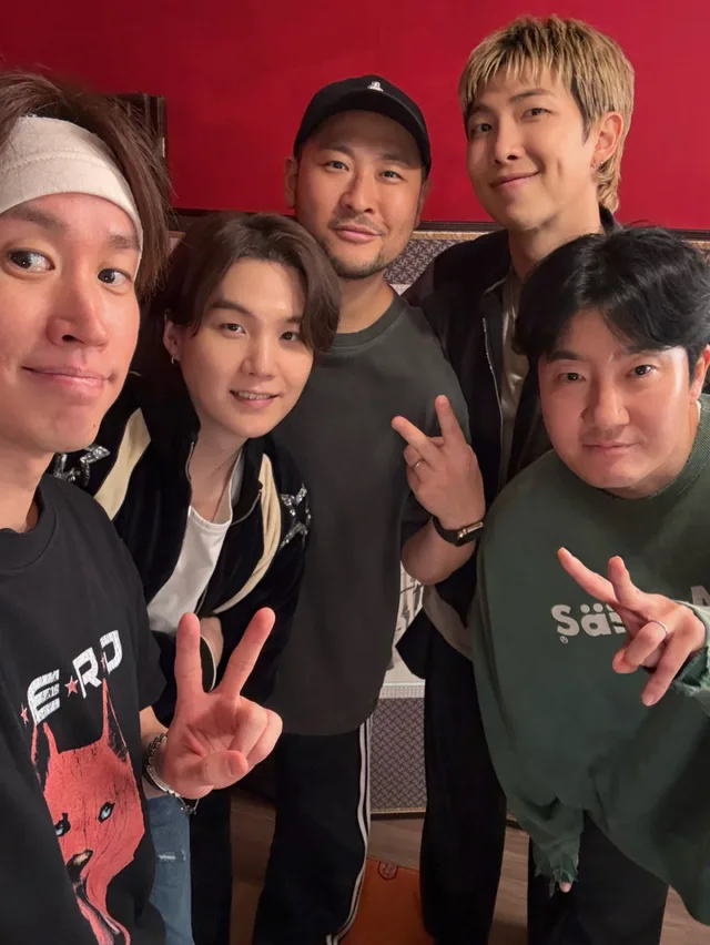 Tablo แห่ง Epik High หนุนการตัดสินใจของ BTS เรื่อง Grammy ด้วยข้อความเด็ด 'ARIRANG>GRAMMYS'