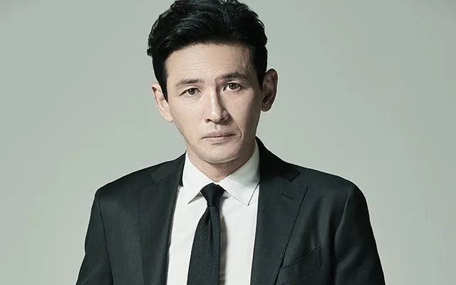 Hwang Jung Min เจอศึกหนัก! ถูกกล่าวหาเรื่องชู้สาว คดีสะกดรอยตาม และการฟ้องร้องไม่จบไม่สิ้น