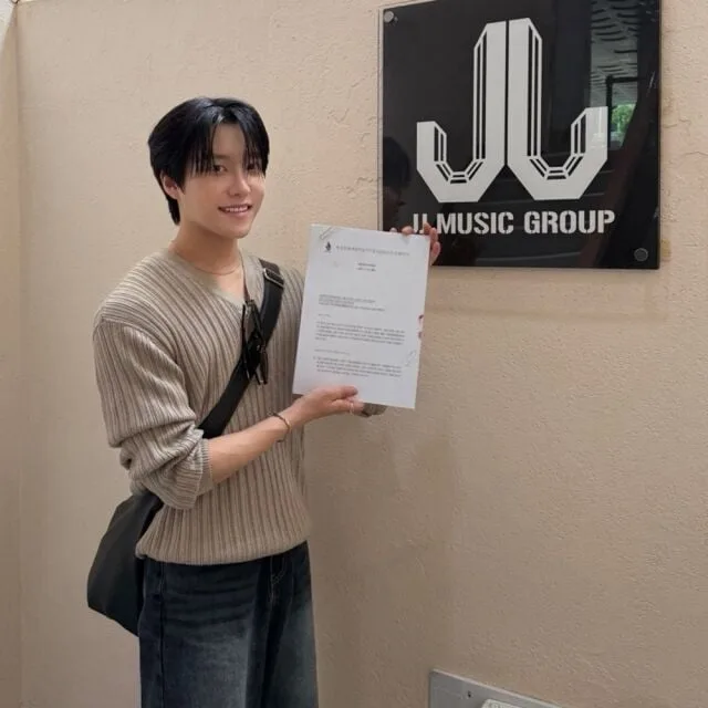 Choi In อดีตสมาชิก E'LAST เซ็นสัญญา JJ Music Group เตรียมลุยงานเดี่ยวเต็มตัว!