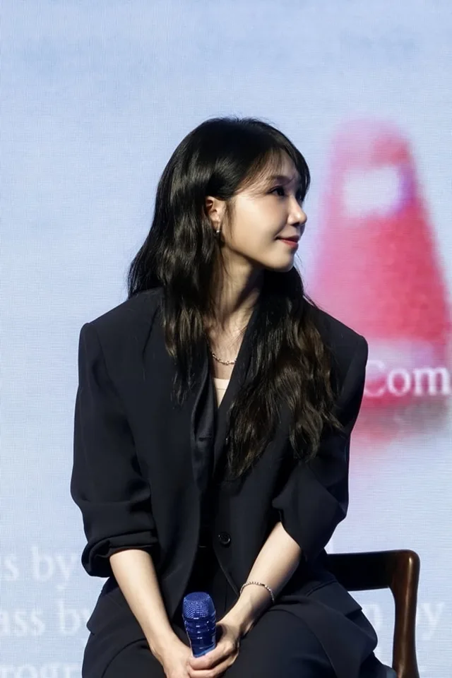 Jung Eun Ji แห่ง Apink คัมแบ็กพร้อมมินิอัลบั้มที่ 5 'Summer, I' ที่โปรดิวซ์เองทั้งหมด!