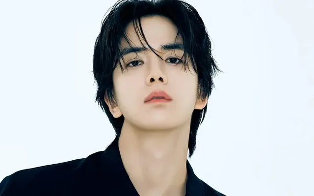 Younghoon วง The Boyz เตรียมจัดแฟนมีตเดี่ยวครั้งแรก หลังเซ็นสัญญากับ Namoo Actors
