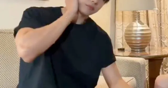 V สมาชิก BTS เผยเรื่องการได้ยินที่แย่ลงในไลฟ์ล่าสุด