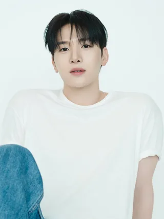 Kim Min Seok วง MeloMance เตรียมปล่อย 'Summer House Part 2' ก่อนคอนเสิร์ตที่บัตรขายหมดเกลี้ยง!