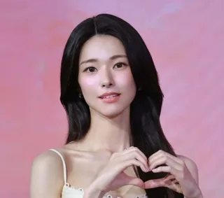 คุณทวดของ Ha Young ตกเป็นประเด็นใหม่ ท่ามกลางข้อถกเถียงเรื่องประวัติครอบครัว