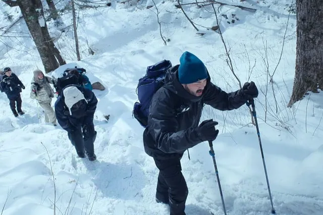 Car, the Garden และ Dowoon วง DAY6 ลุยหิมะพิชิตยอดเขาในรายการใหม่ Netflix 'Take a Hike!'