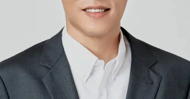 พิธีกรดังฟาดแรง! “คุณดูเหมือนซอมบี้” ติงหญิงสาวคลั่งผอม